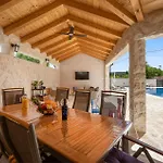Beautiful In Kod Sibenika With Sauna * Dubrava