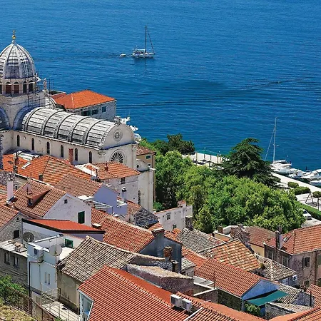 Vakantiehuis Cozy In Kod Sibenika Dubrava (Sibenik-Knin)