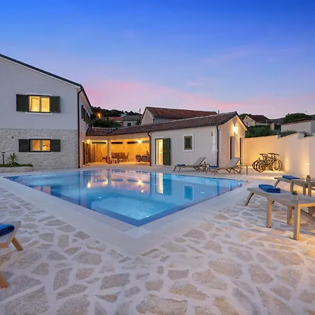 Vakantiehuis Cozy In Kod Sibenika *