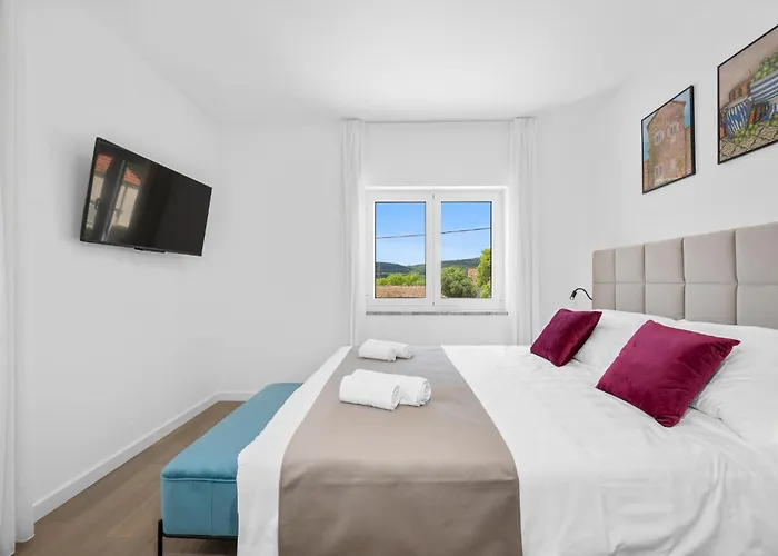 Casa de Férias Cozy In Kod Sibenika *