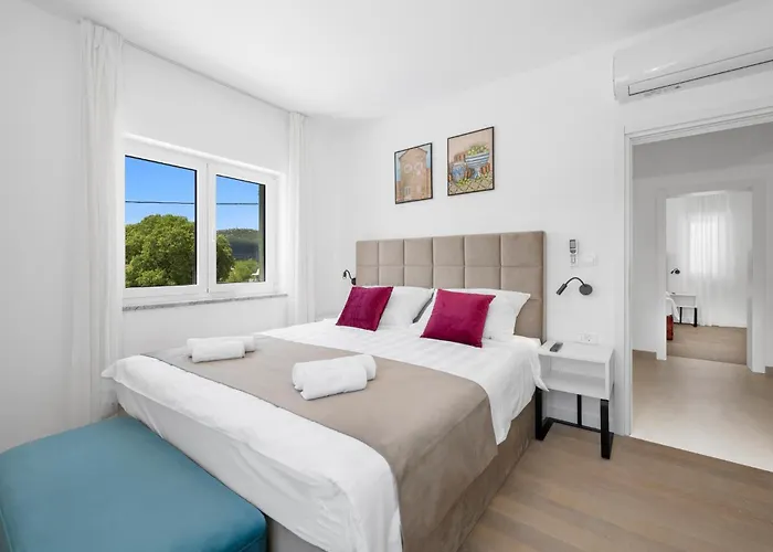 Casa de Férias Cozy In Kod Sibenika